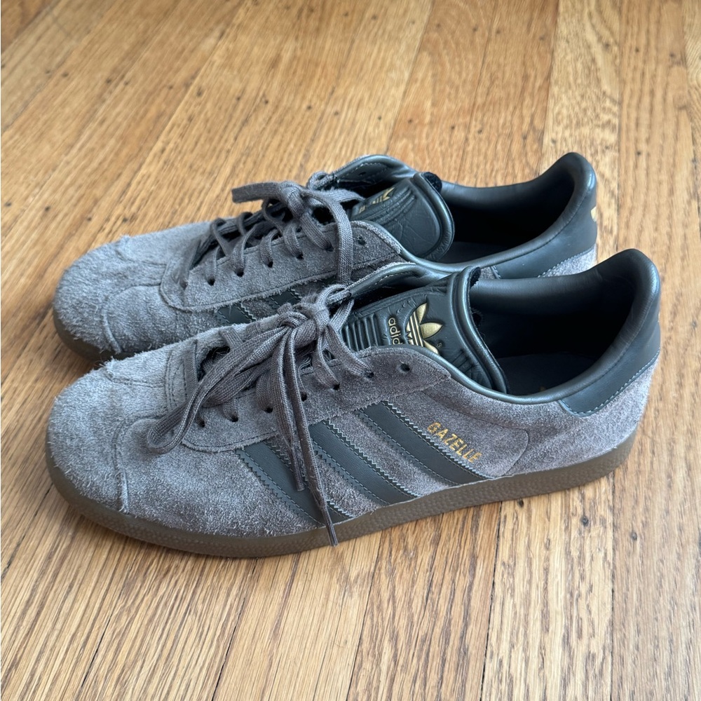 Adidas Gazelle Men's Sneakers in Gray (size: 8)